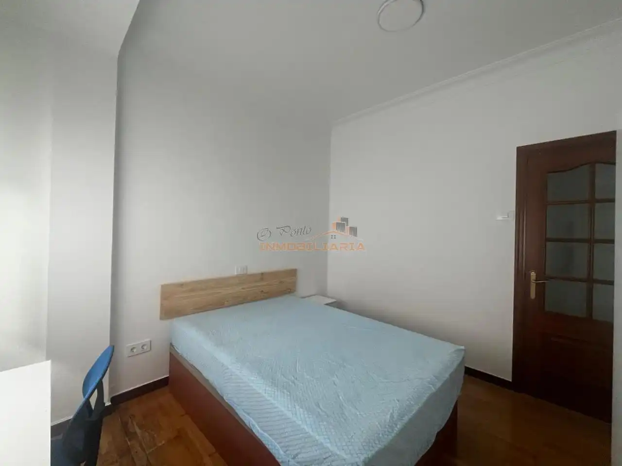Bedroom of Flat for rent in Ferrol  with Furnished