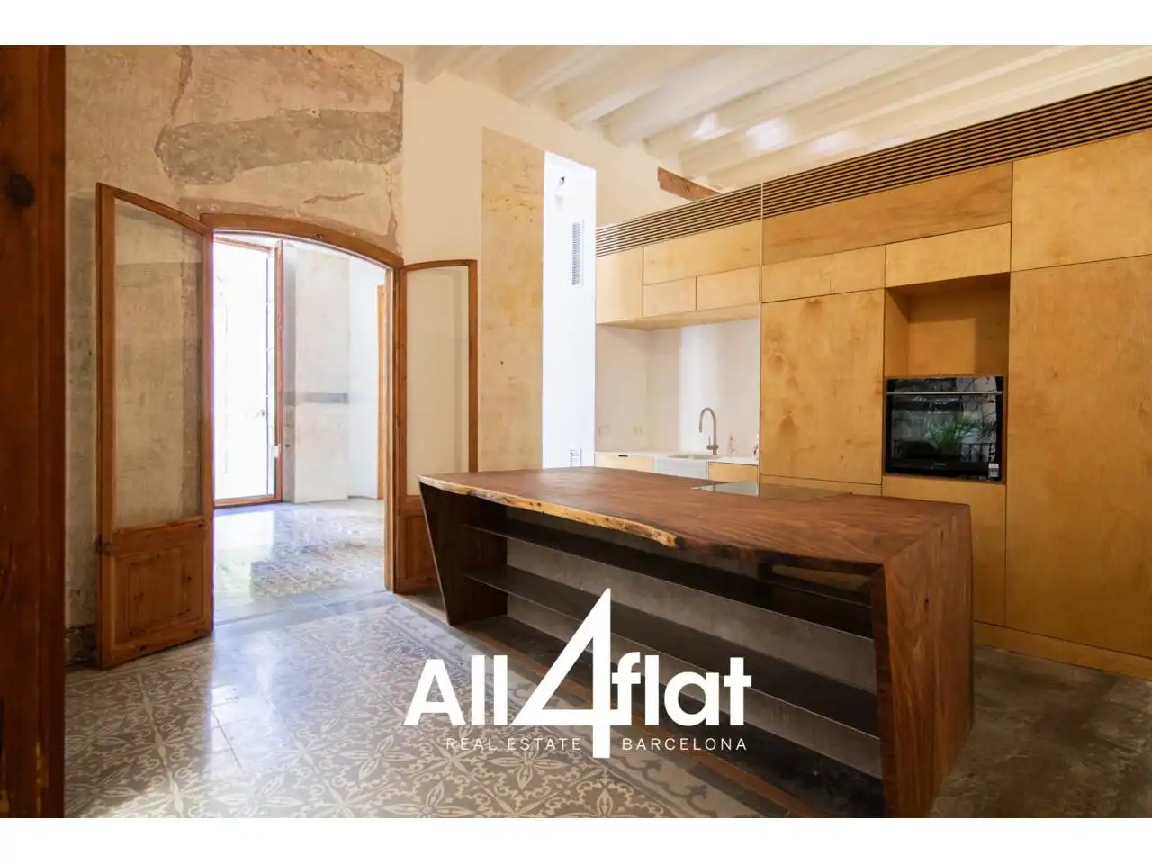 Piso con terraza en venta en Calle Carabassa