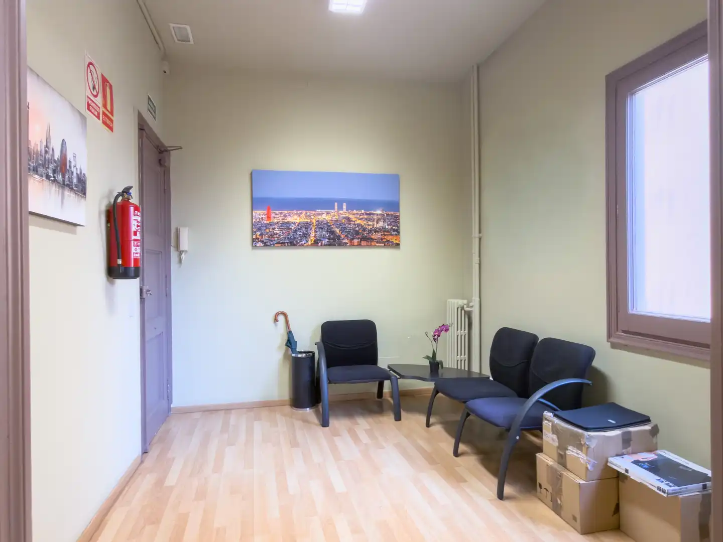 Office for rent in Barcelona  with Air Conditioner, Heating and Internet
