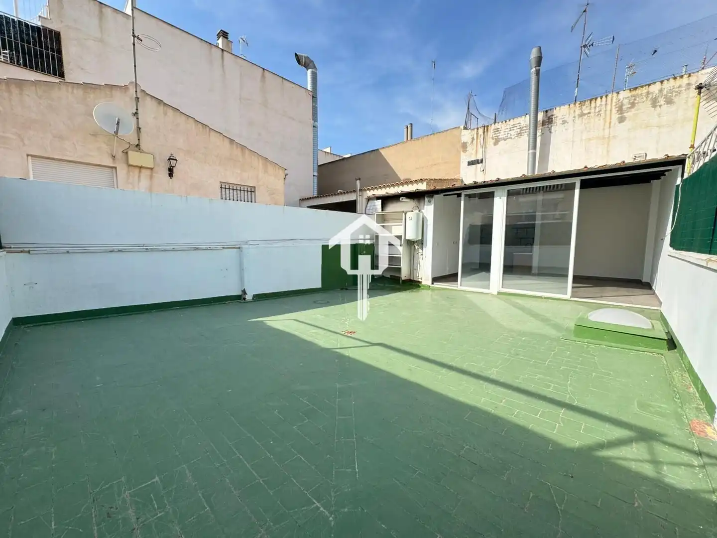 Terraza de Casa adosada en venta en Alicante / Alacant con Terraza, Trastero y Amueblado