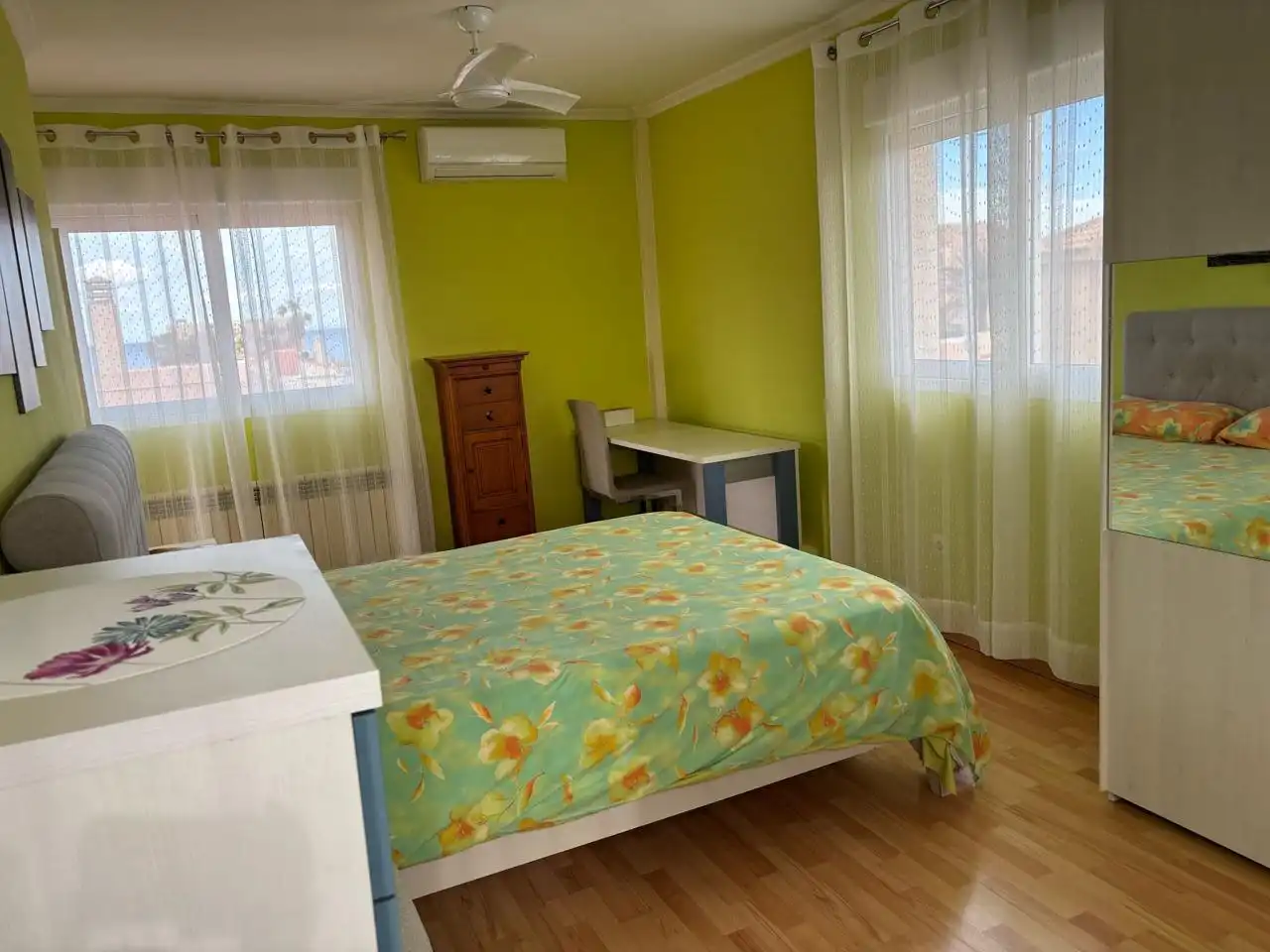 Habitación de Casa o chalet en venta en La Manga del Mar Menor con Aire acondicionado, Calefacción y Jardín privado