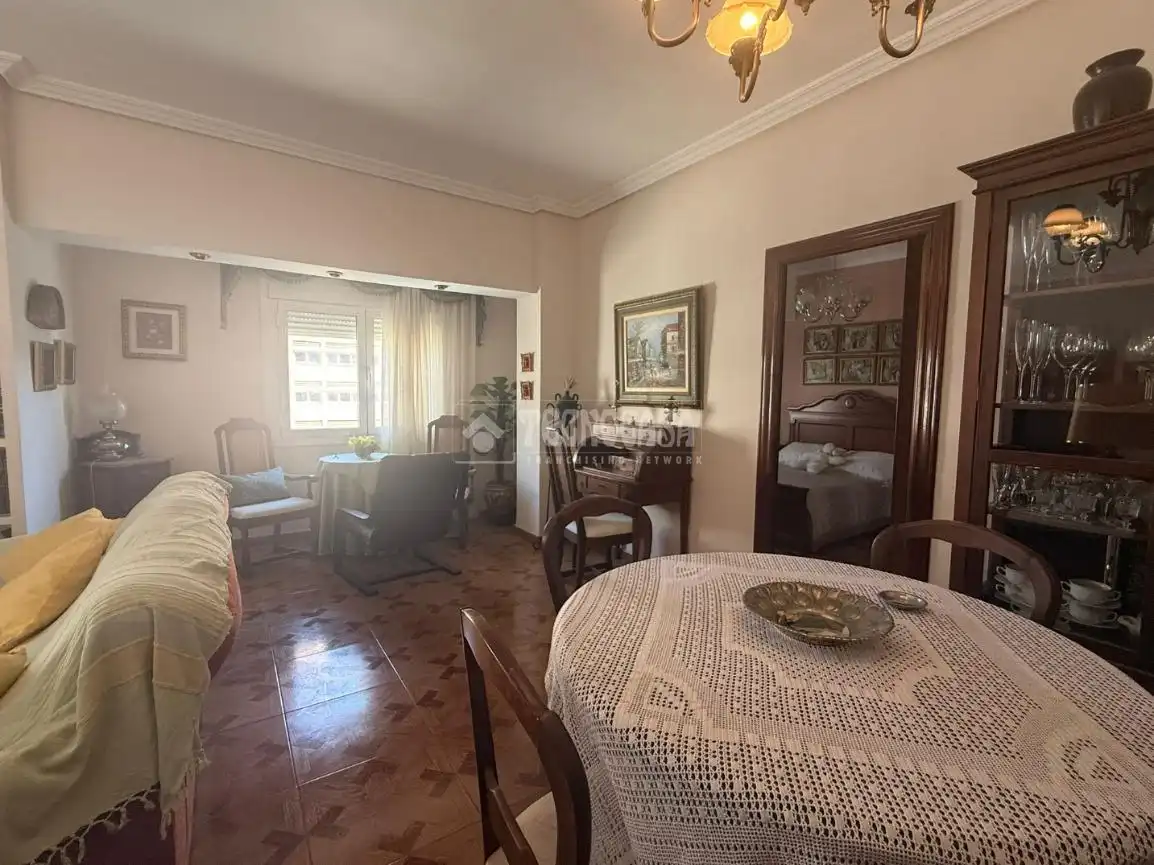 Sala de estar de Piso en venta en Alicante / Alacant con Balcón
