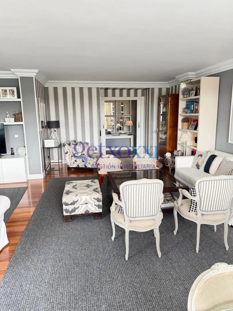 Sala d'estar de Pis en venda en Leioa amb Calefacció, Terrassa i Traster