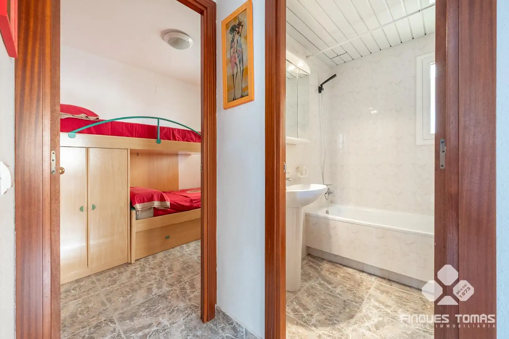 Baño de Piso en venta en Cunit con Aire acondicionado, Terraza y Amueblado