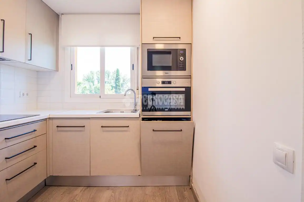 Cocina de Casa adosada en venta en Sant Cugat del Vallès con Calefacción y Terraza