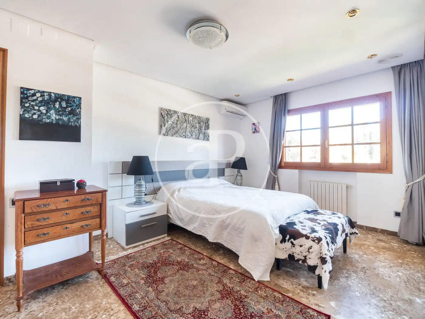 Habitación de Casa o chalet en venta en Godella con Aire acondicionado, Calefacción y Jardín privado