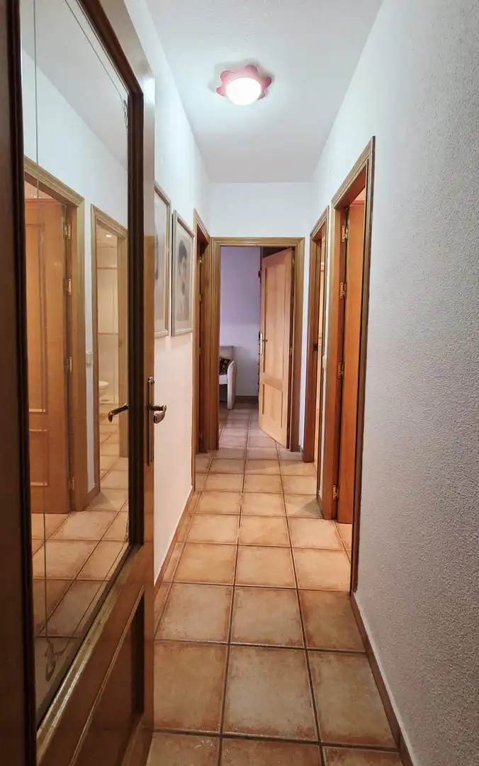 Piso en venta en Benidorm con Aire acondicionado, Terraza y Piscina comunitaria