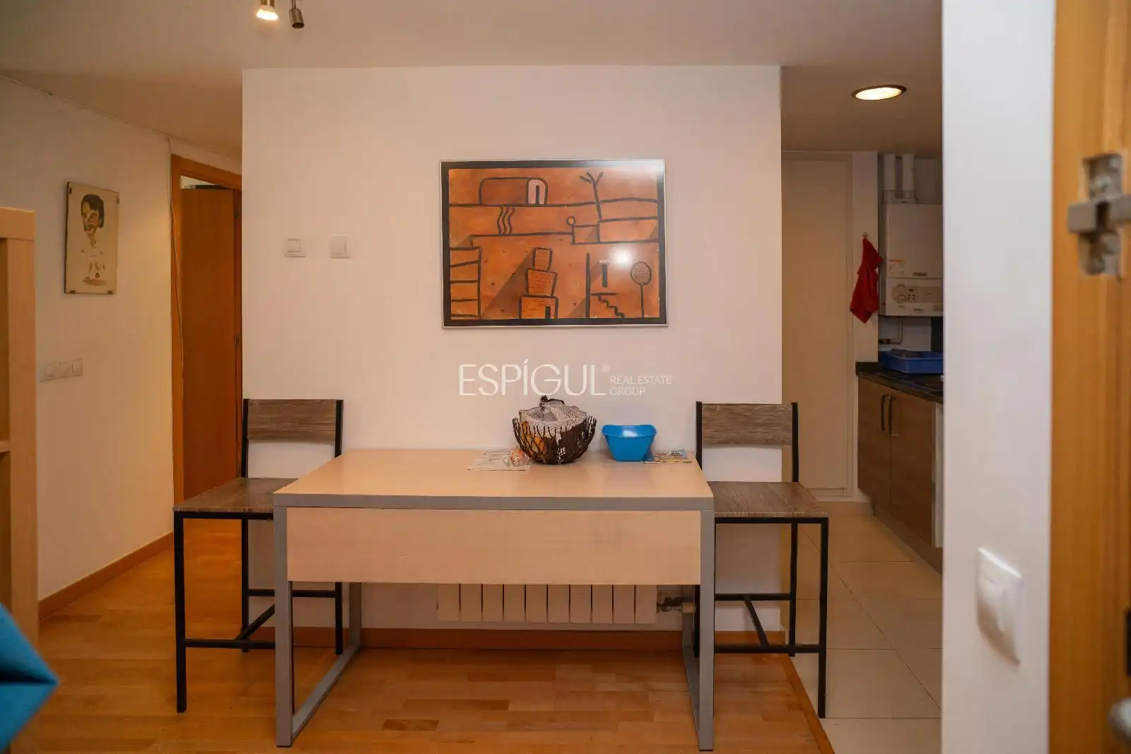 Dining room of Flat for sale in Girona  with Air Conditioner, Heating and Terrace