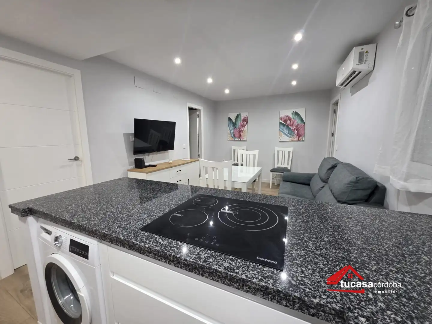 Kitchen of Flat for rent in Córdoba  with Air Conditioner and Furnished