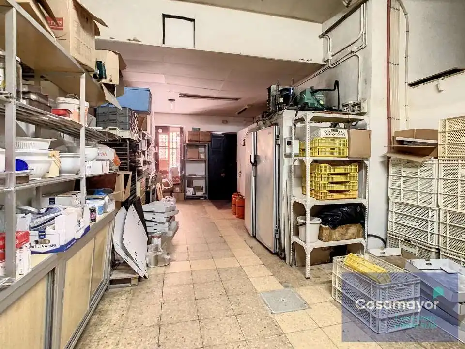 Local comercial en venda a Carrer del Tucuman, imagen 11