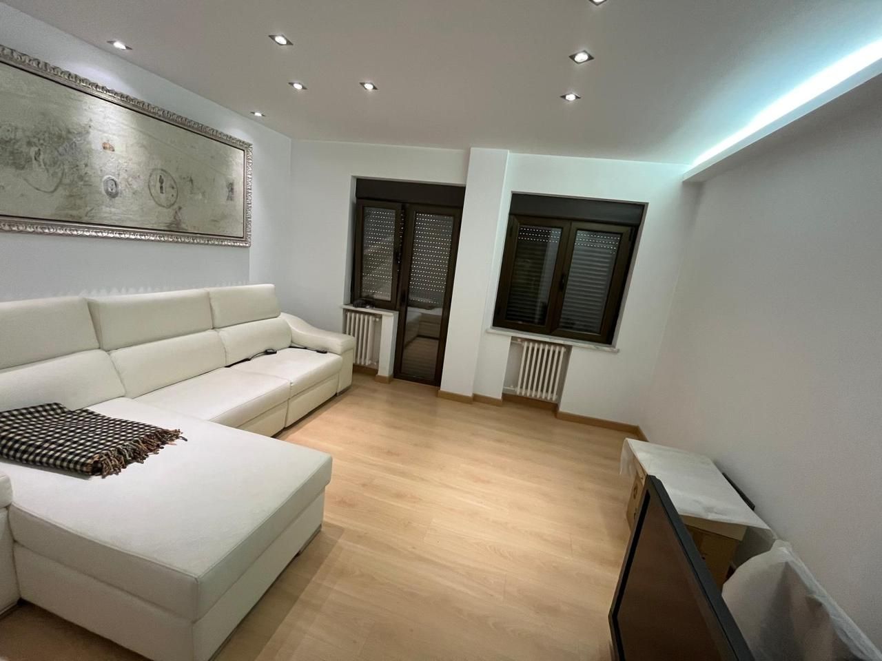 Living room of Flat to rent in Salamanca Capital  with Heating, Parquet flooring and Balcony