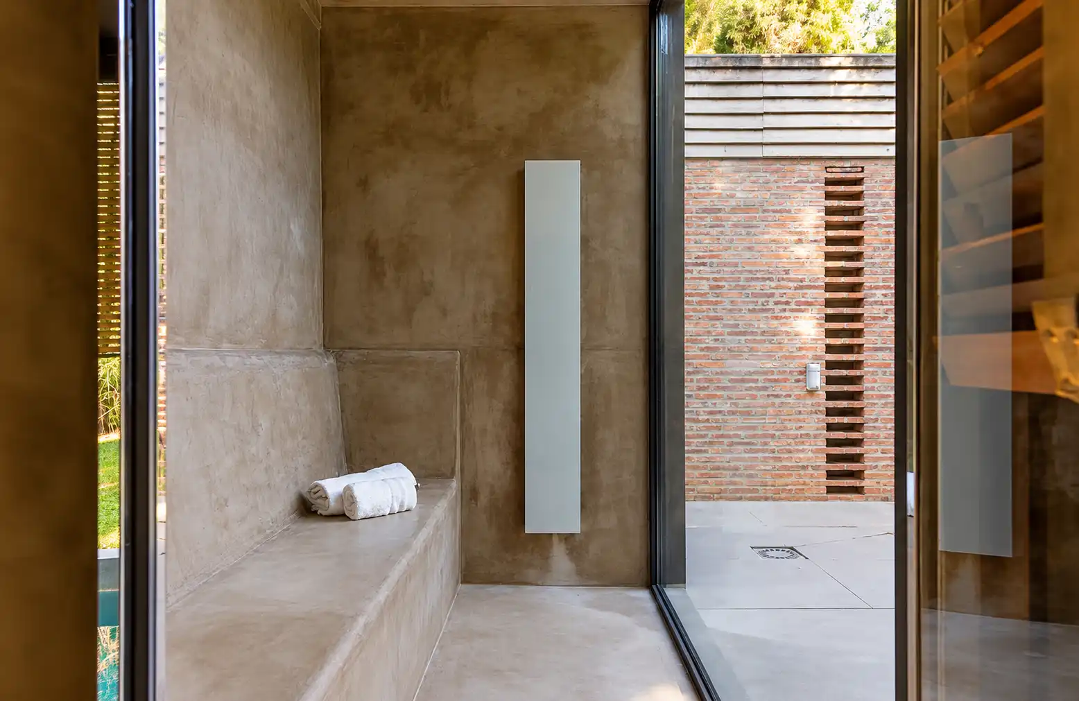 Bathroom of Houses for sale in Torre en Conill - Cumbres de San Antonio 