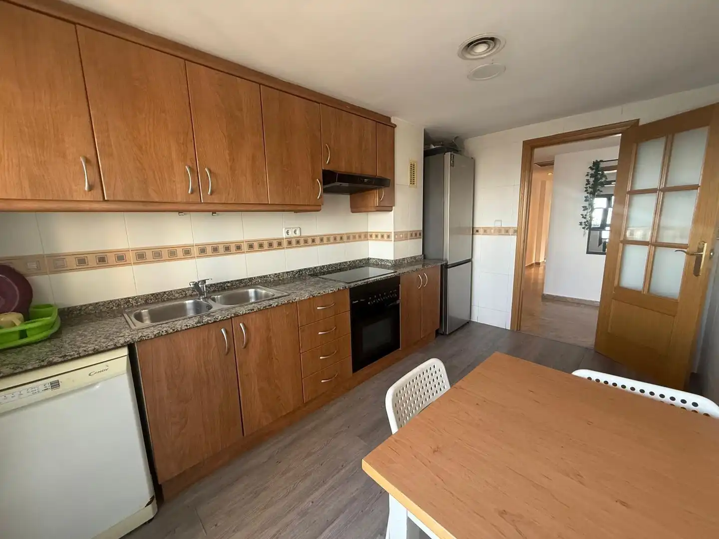 Cocina de Piso de alquiler en Valencia con Aire acondicionado y Balcón