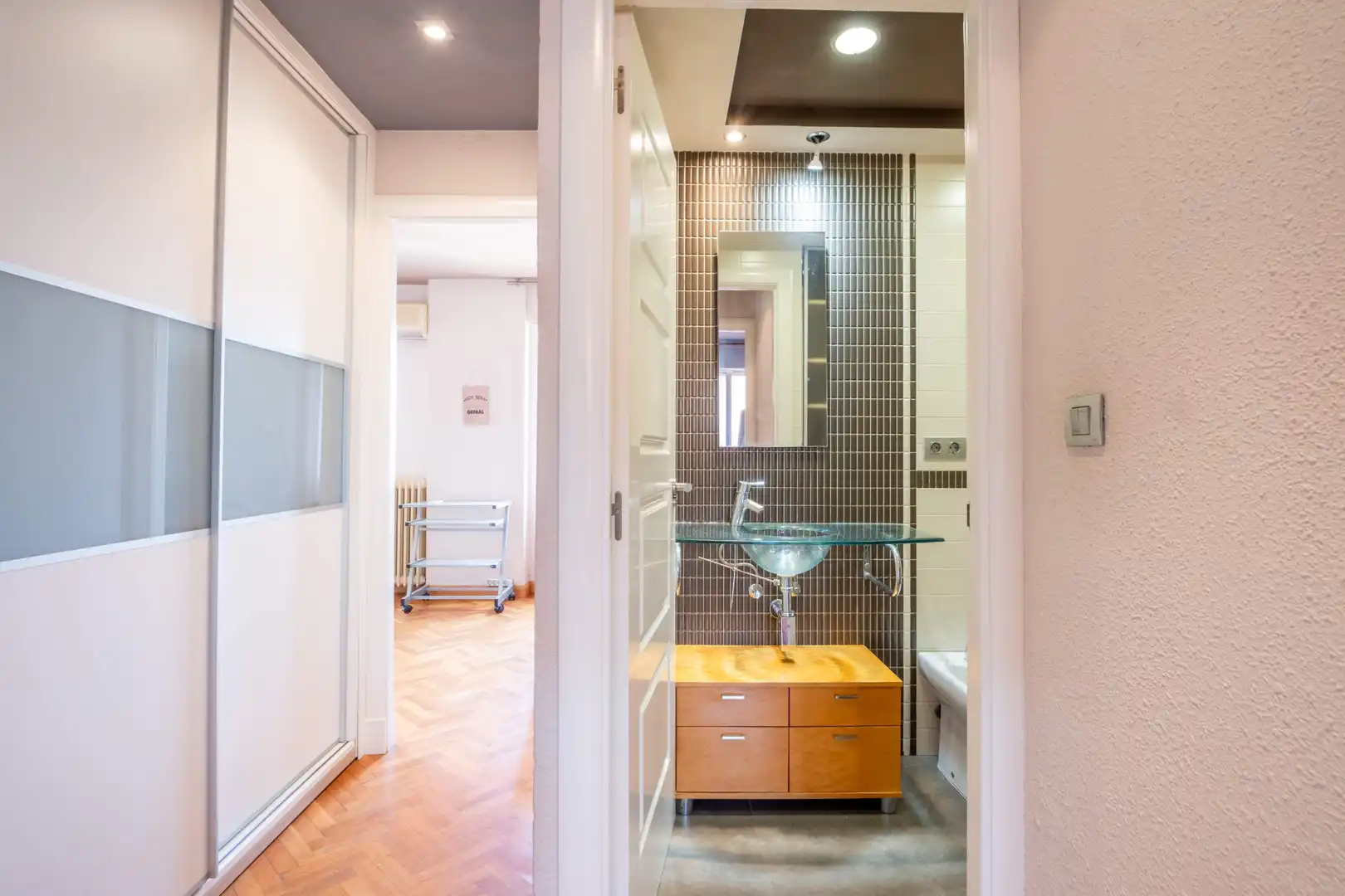 Baño de Piso en venta en Zaragoza con Calefacción, Parquet y Terraza