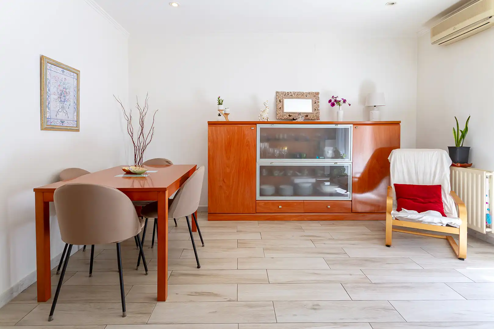 Comedor de Casa adosada en venta en Martorell con Calefacción, Jardín privado y Horno