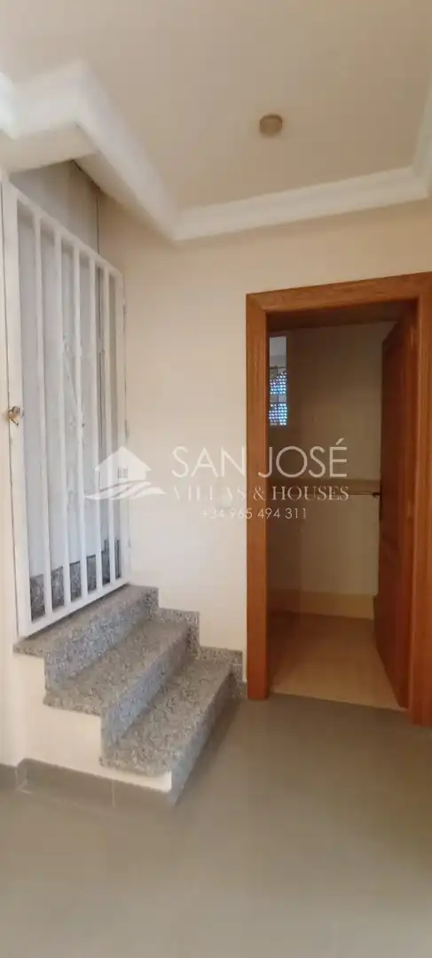 Casa o chalet en venta en Crevillent con Aire acondicionado, Calefacción y Jardín privado