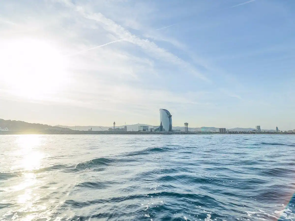 Vista exterior de Edifici en venda en Barcelona