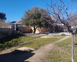 Casa adosada en venda en Ávila Capital amb Jardí privat