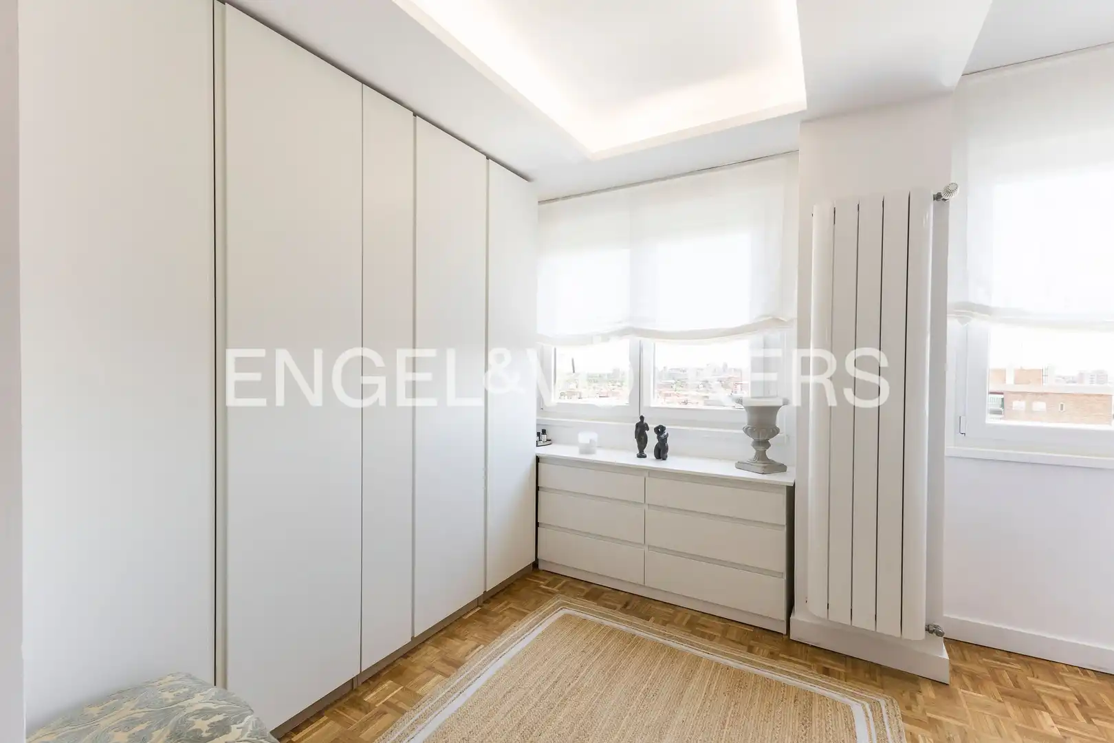 Bedroom of Flat for sale in Madrid  with Air Conditioner, Heating and Parquet flooring