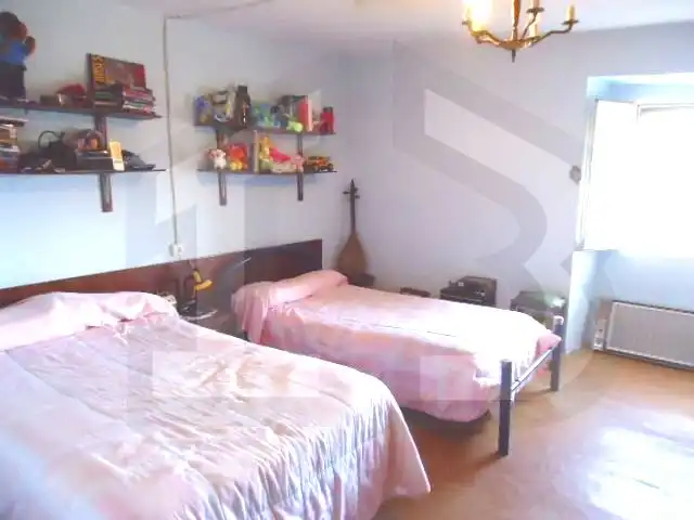 Dormitori de Casa o xalet en venda en Merindad de Cuesta-Urria amb Jardí privat, Traster i Moblat