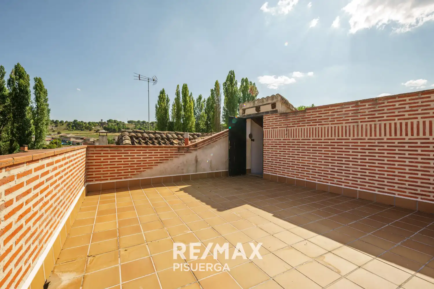 Terrassa de Finca rústica en venda en Torrescárcela amb Terrassa, Traster i Moblat