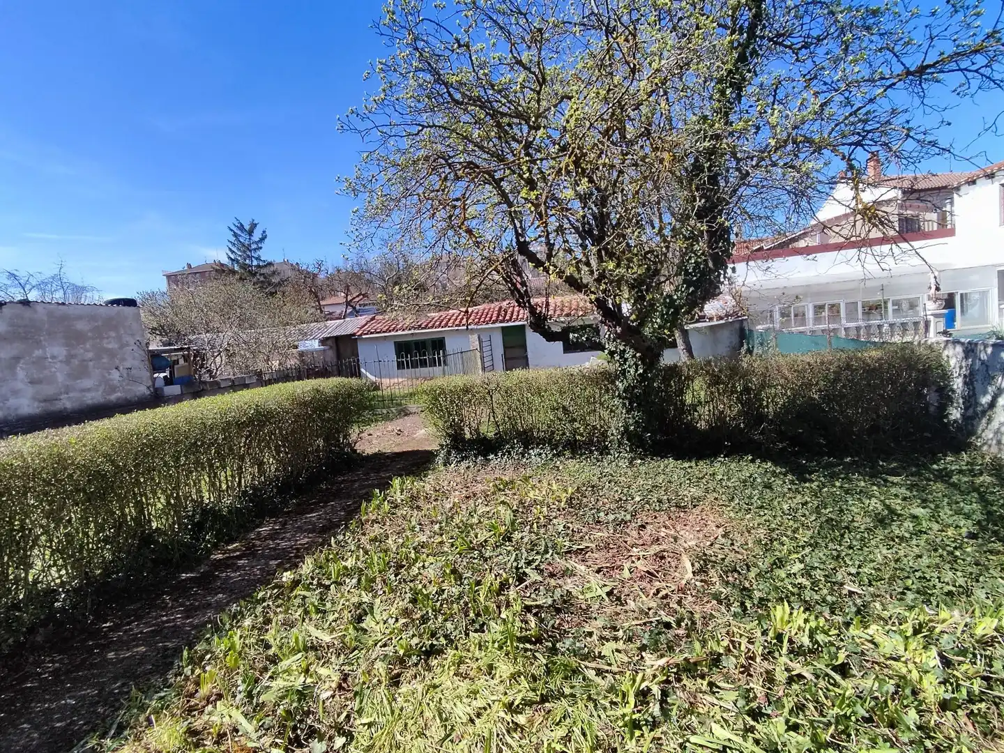 Jardí de Casa adosada en venda en Burgos amb Calefacció i Jardí privat