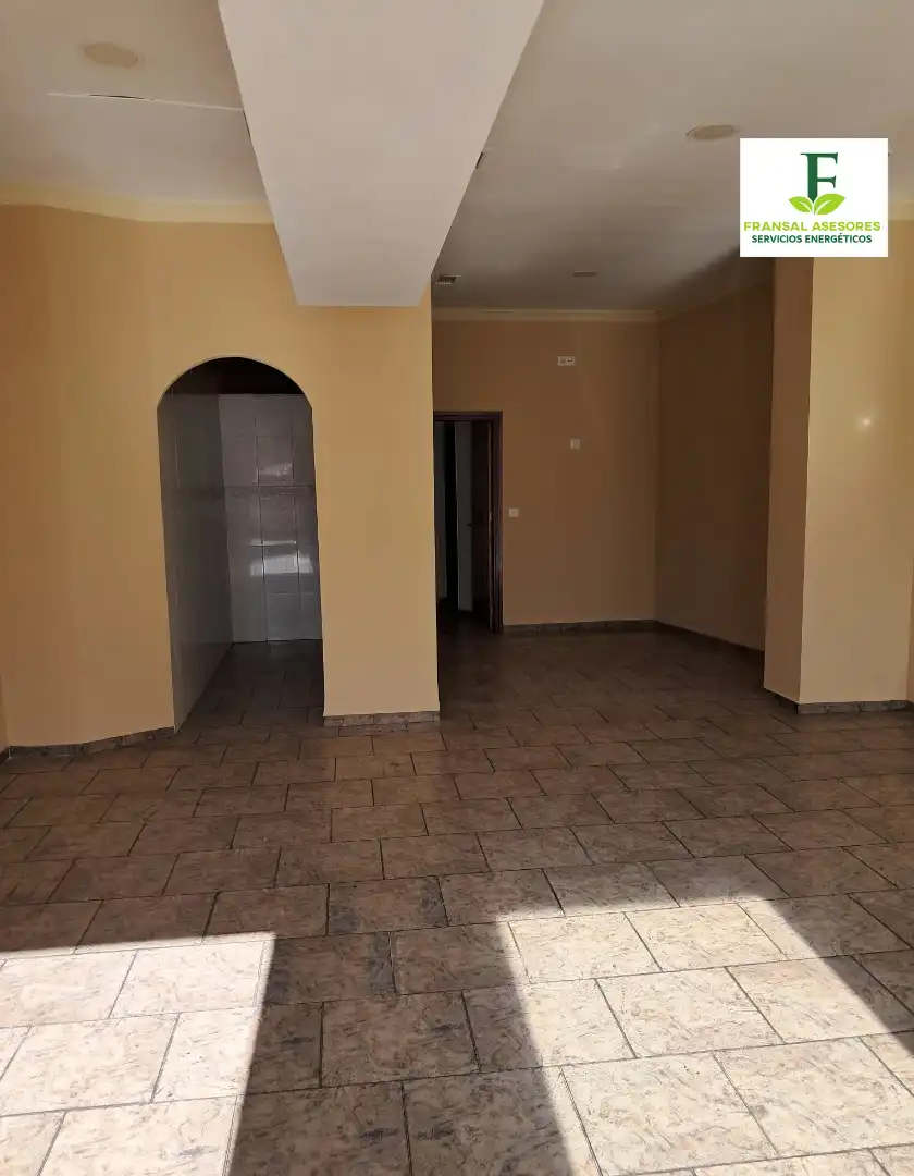 Business premises for sale in Calle José Dámaso "Pepete" 21, imagen 5