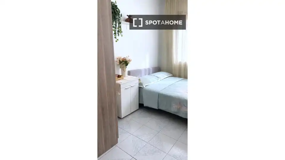 Habitación de Apartamento para compartir en Madrid con Aire acondicionado, Calefacción y Terraza