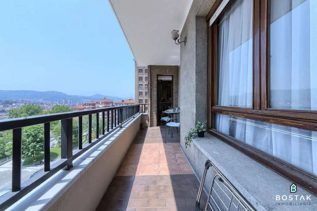 Terrasse von Wohnung zum Verkauf in Bilbao  mit Heizung, Terrasse und Möbliert