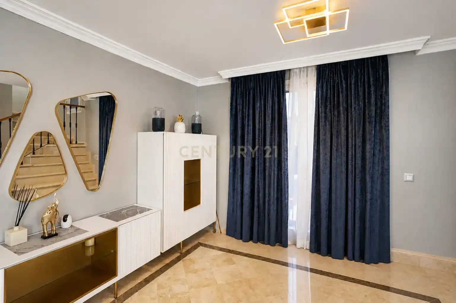 Sala de estar de Casa o chalet en venta en Marbella con Aire acondicionado, Jardín privado y Horno