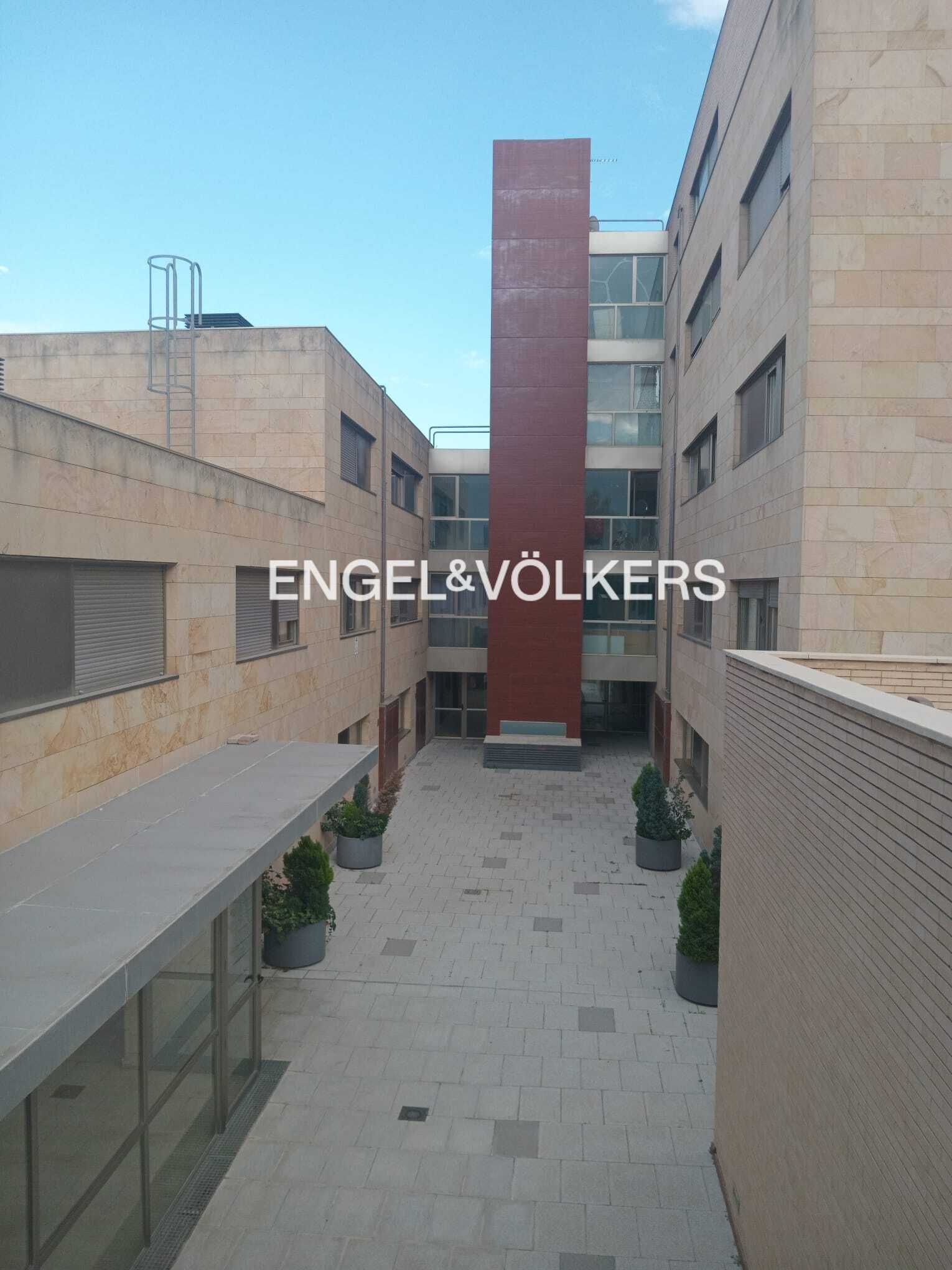 Vista exterior de Dúplex de lloguer en Tres Cantos amb Aire condicionat, Calefacció i Parquet
