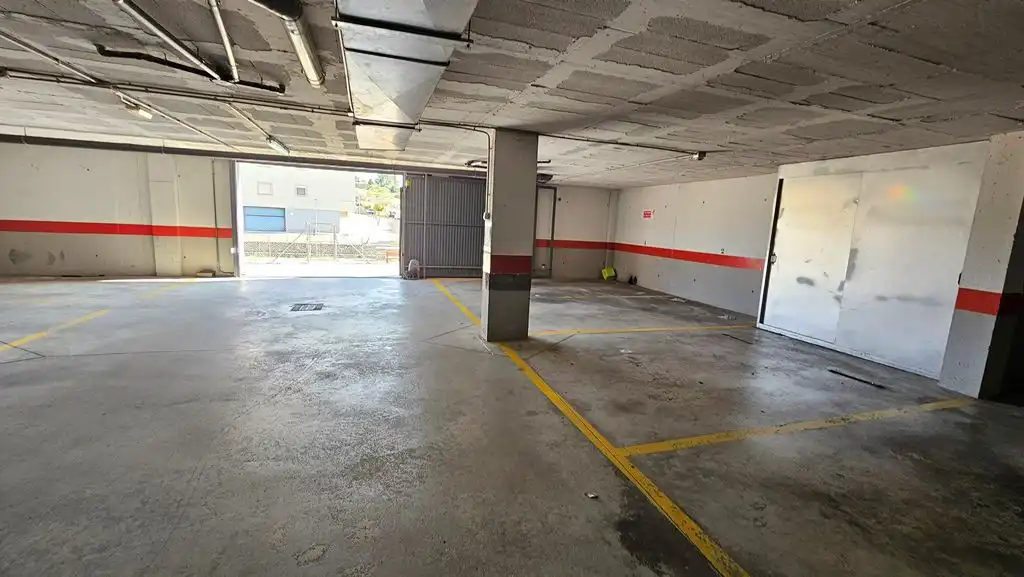 Parkplatz von Wohnung zur Miete in Molina de Segura mit Klimaanlage, Heizung und Möbliert