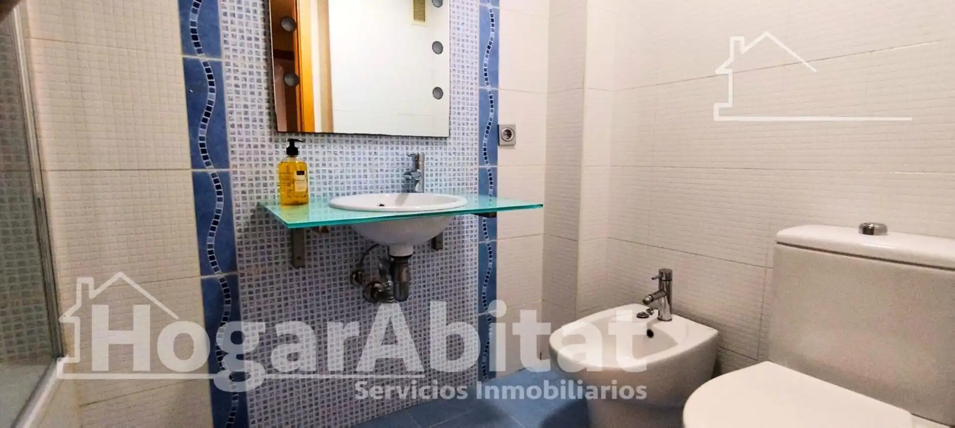 Bany de Pis en venda en Sagunto / Sagunt amb Aire condicionat i Balcó