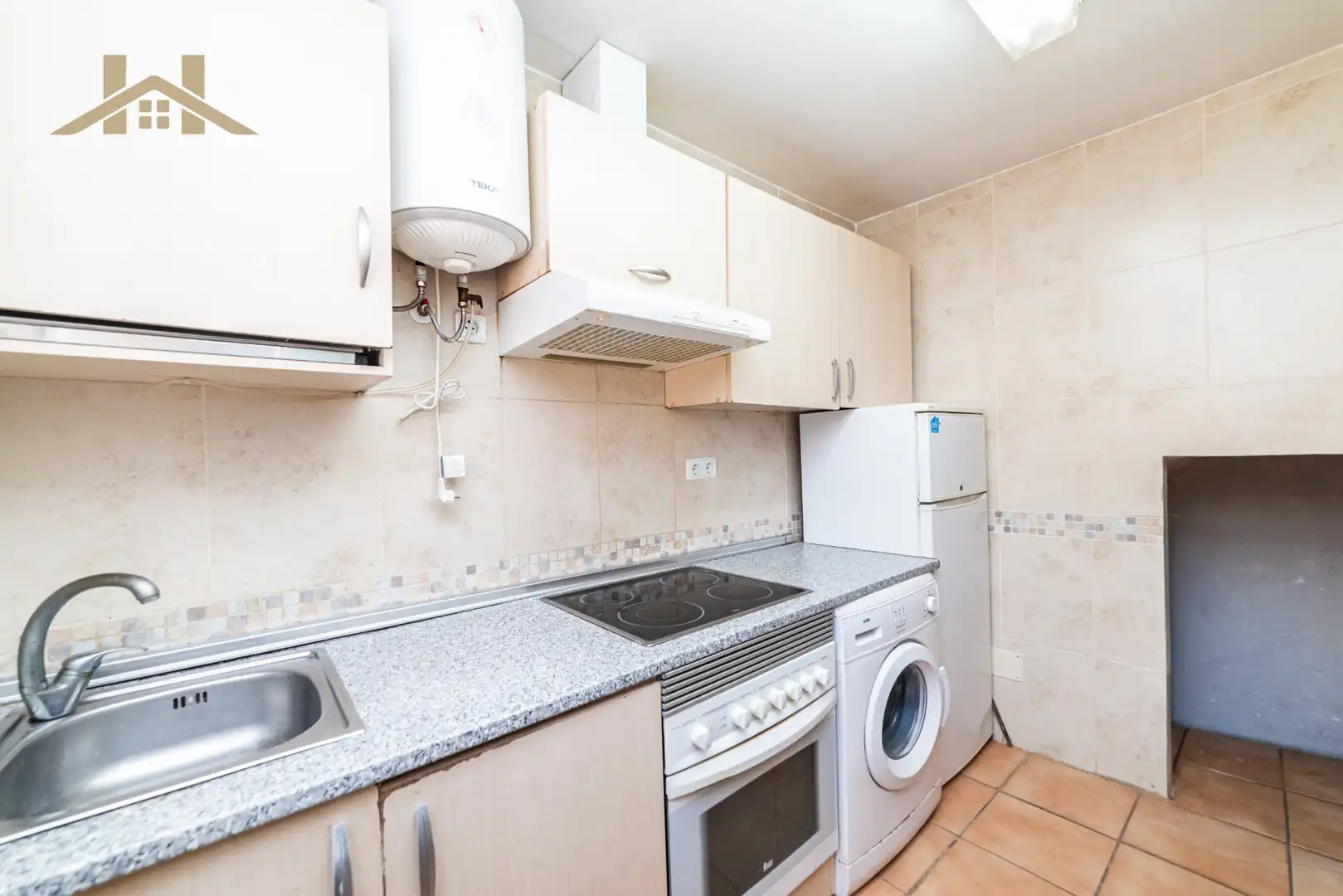 Cocina de Casa adosada en venta en San Lorenzo de El Escorial con Terraza y Trastero