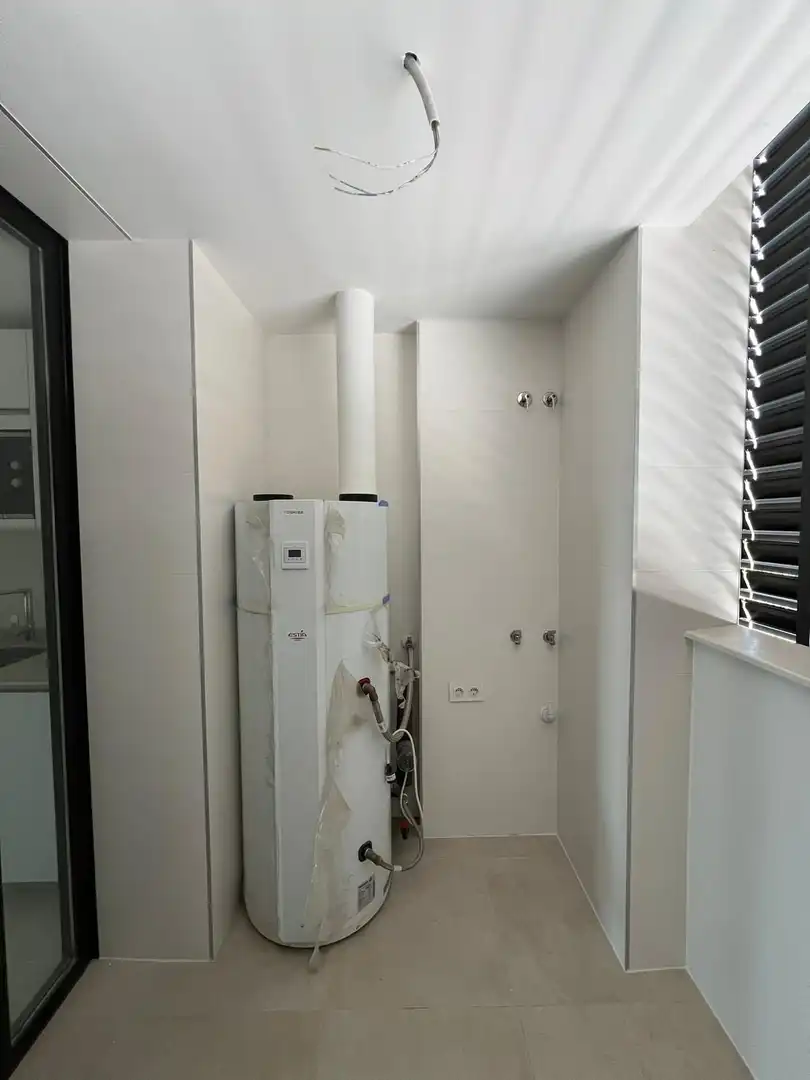 Bany de Pis de lloguer en Torremolinos amb Aire condicionat, Calefacció i Terrassa