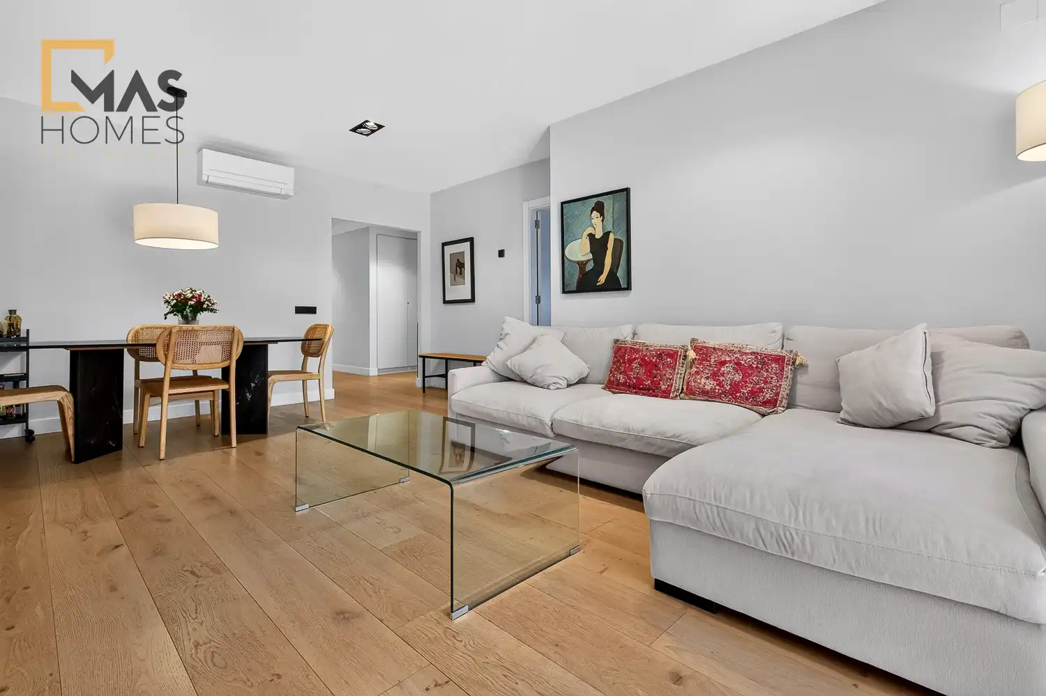 Sala de estar de Piso en venta en Sant Cugat del Vallès con Aire acondicionado, Calefacción y Jardín privado