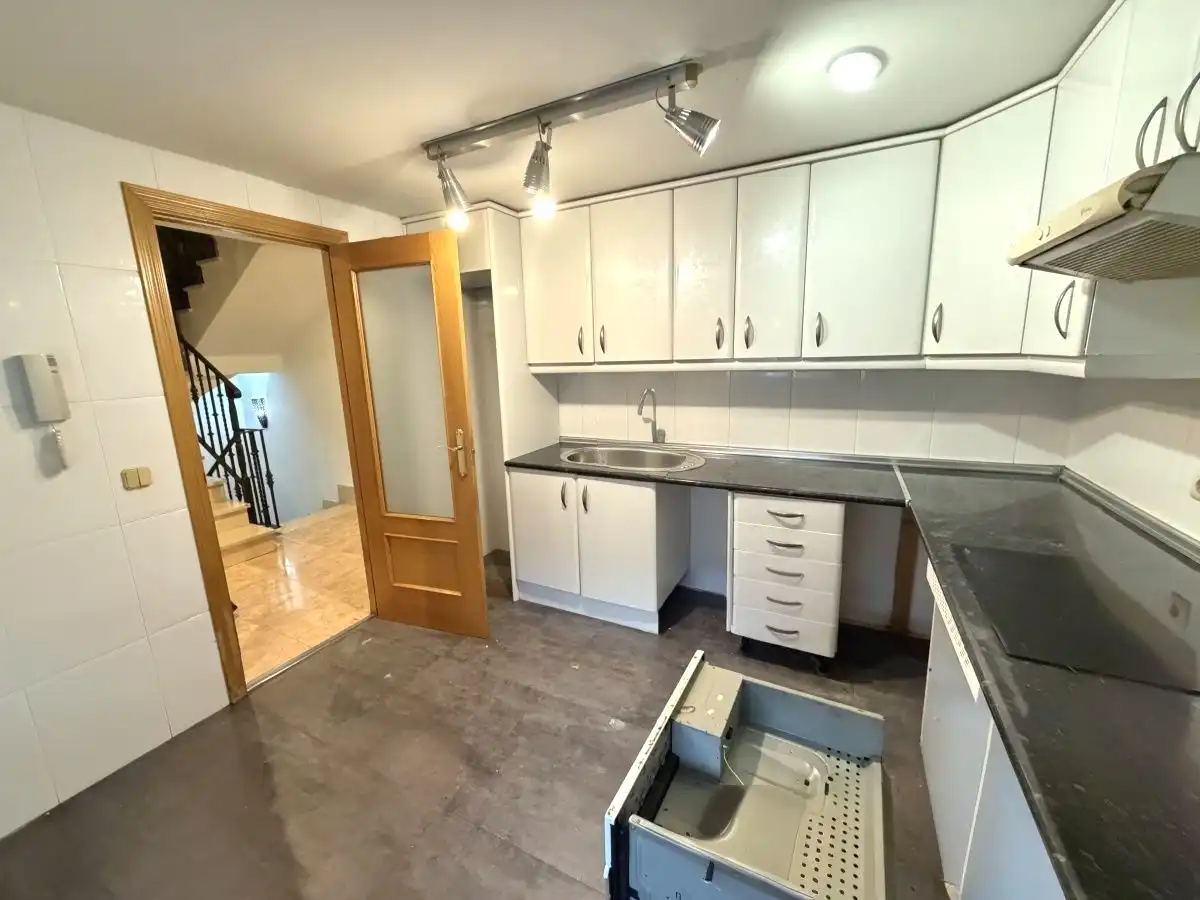 Kitchen of Detached homes for sale in Alcalá de Henares