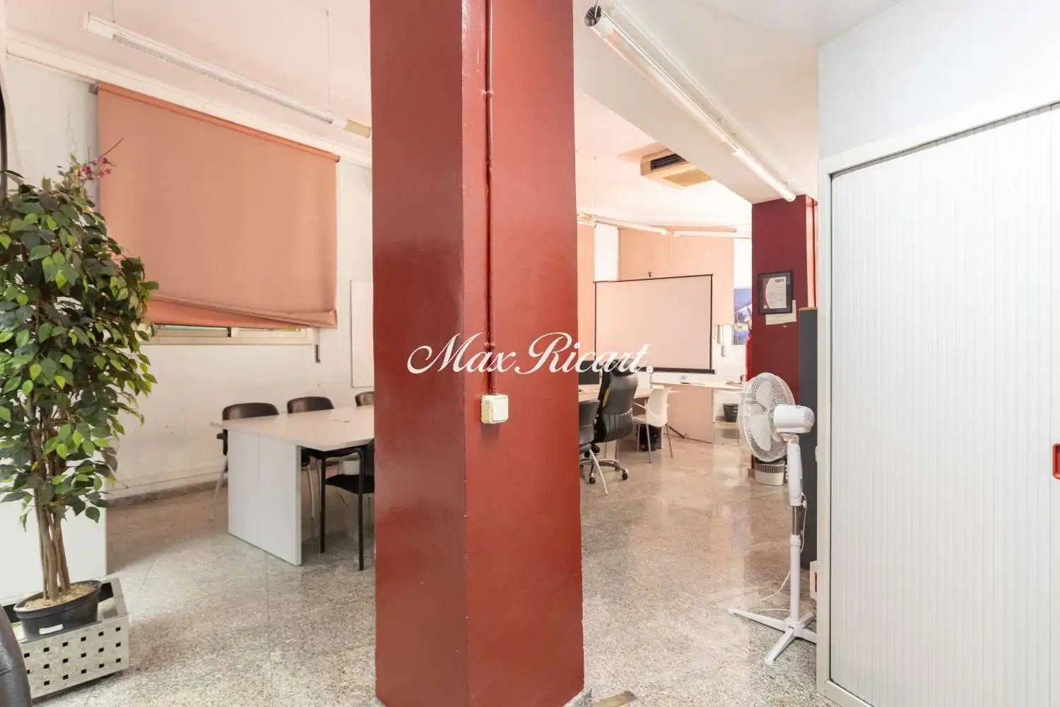 Local comercial en venda a Sants - Montjuïc, imagen 2