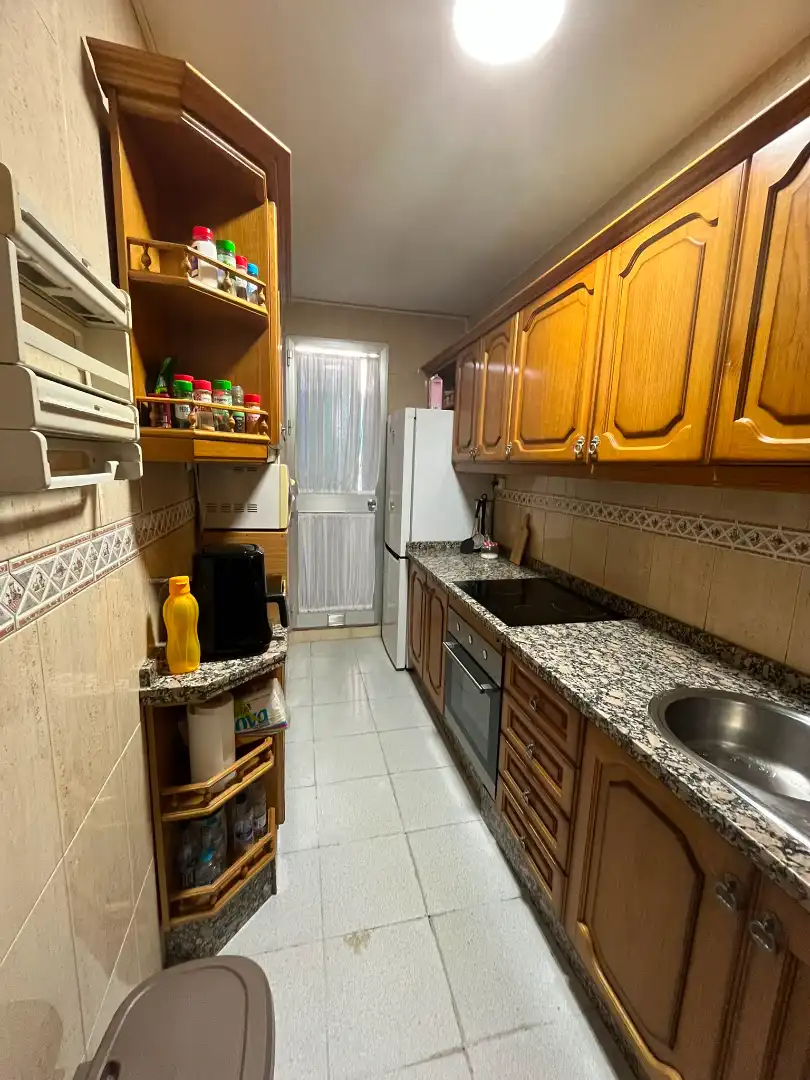 Cocina de Piso para compartir en Córdoba con Aire acondicionado, Terraza y Amueblado