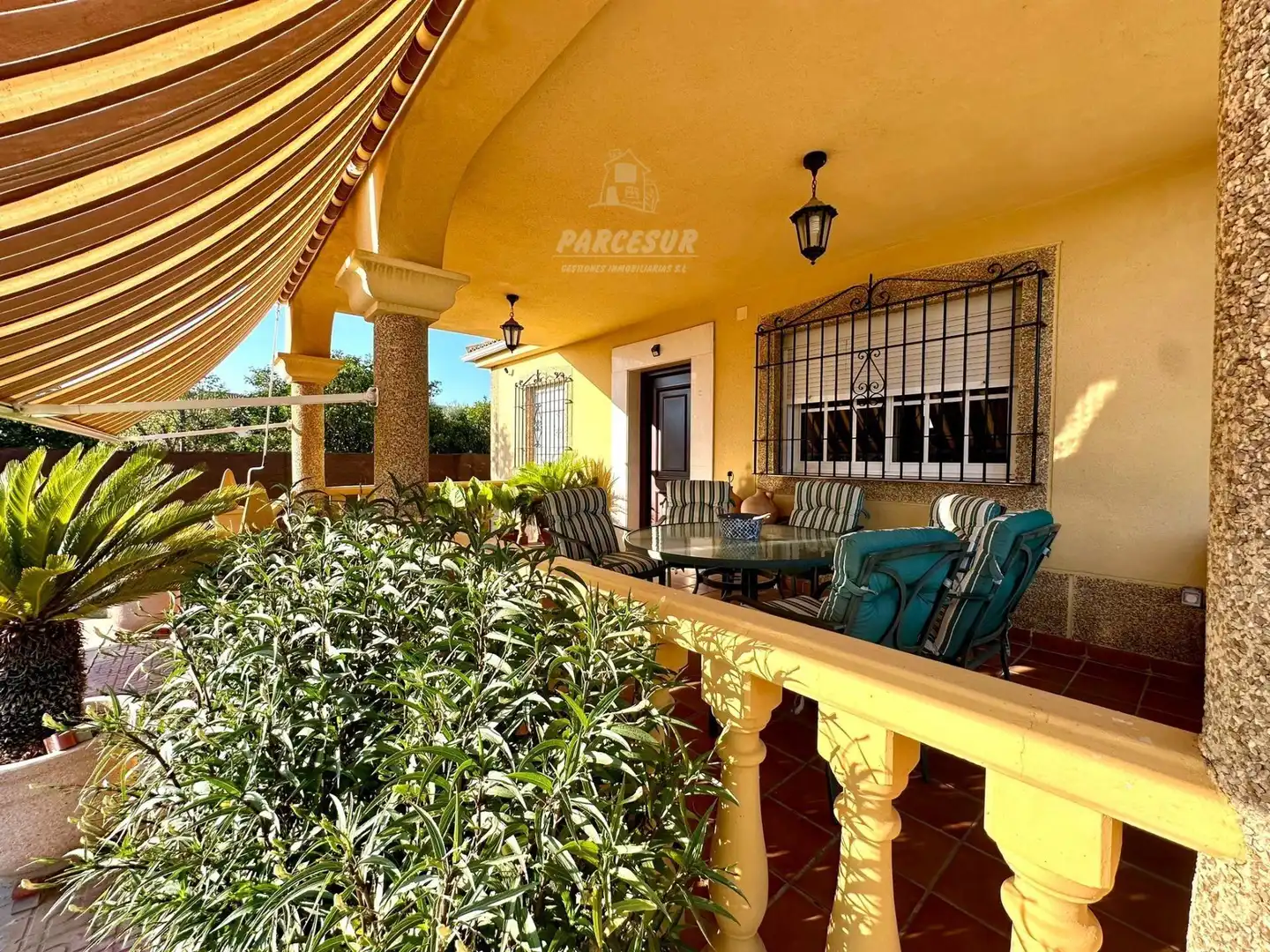 Terrassa de Casa o xalet en venda en Córdoba amb Aire condicionat, Calefacció i Jardí privat