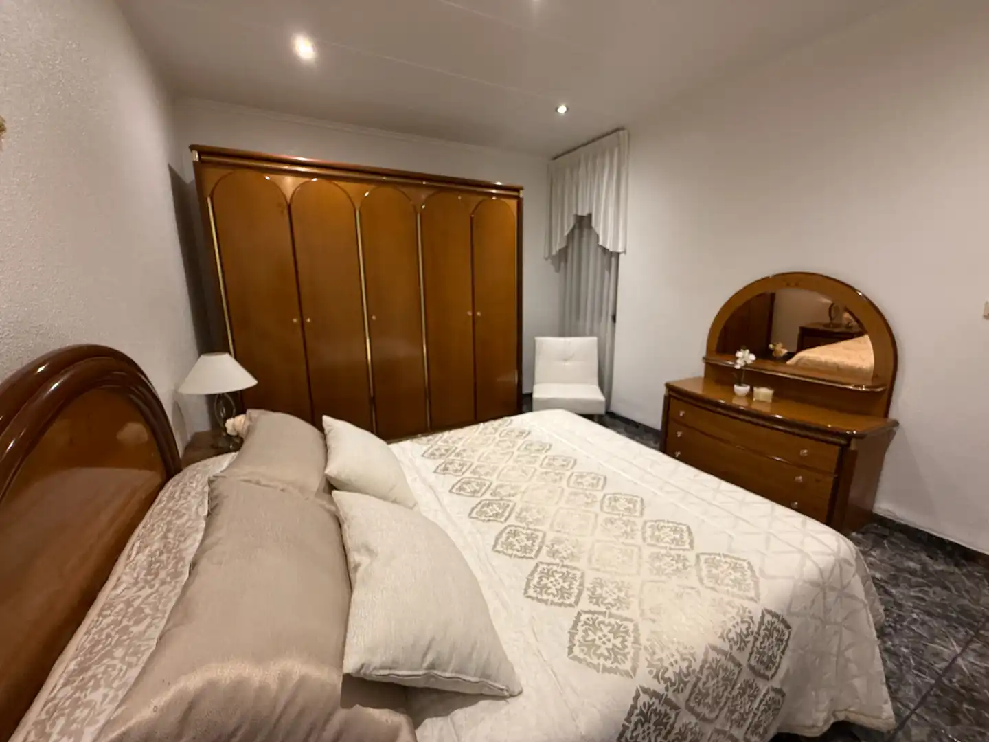 Dormitori de Casa o xalet en venda en Aielo de Malferit amb Aire condicionat, Terrassa i Moblat