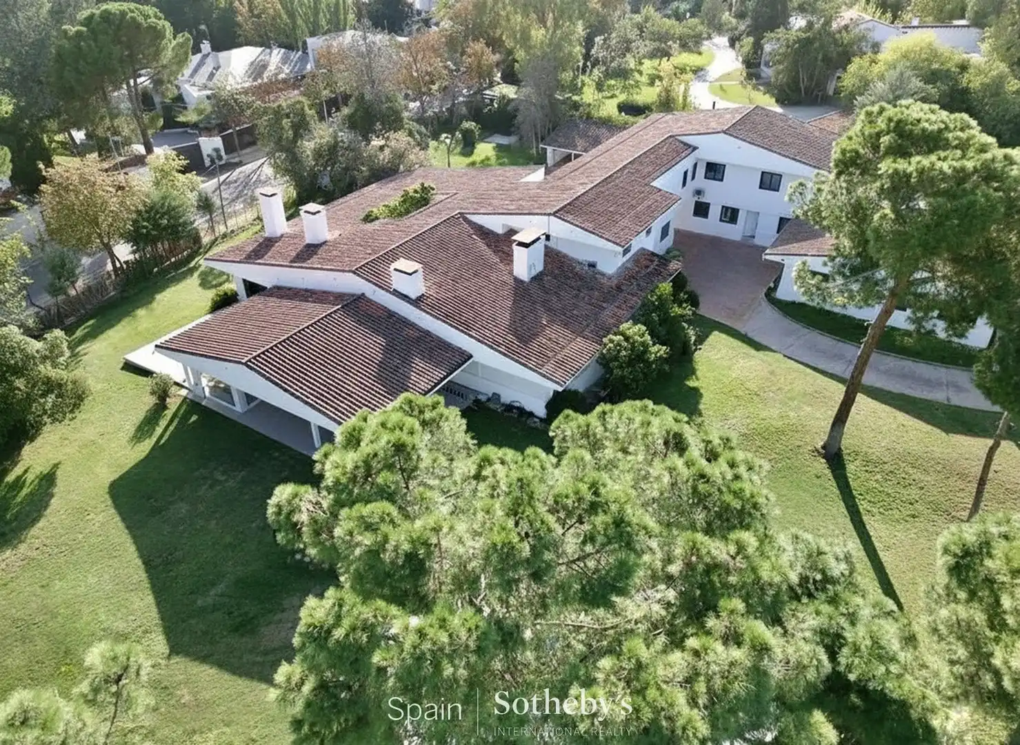 Houses for sale in Calle del Caballo, Somosaguas