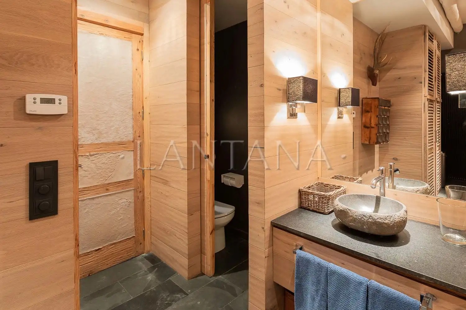 Baño de Casa adosada en venta en Naut Aran con Calefacción, Parquet y Trastero