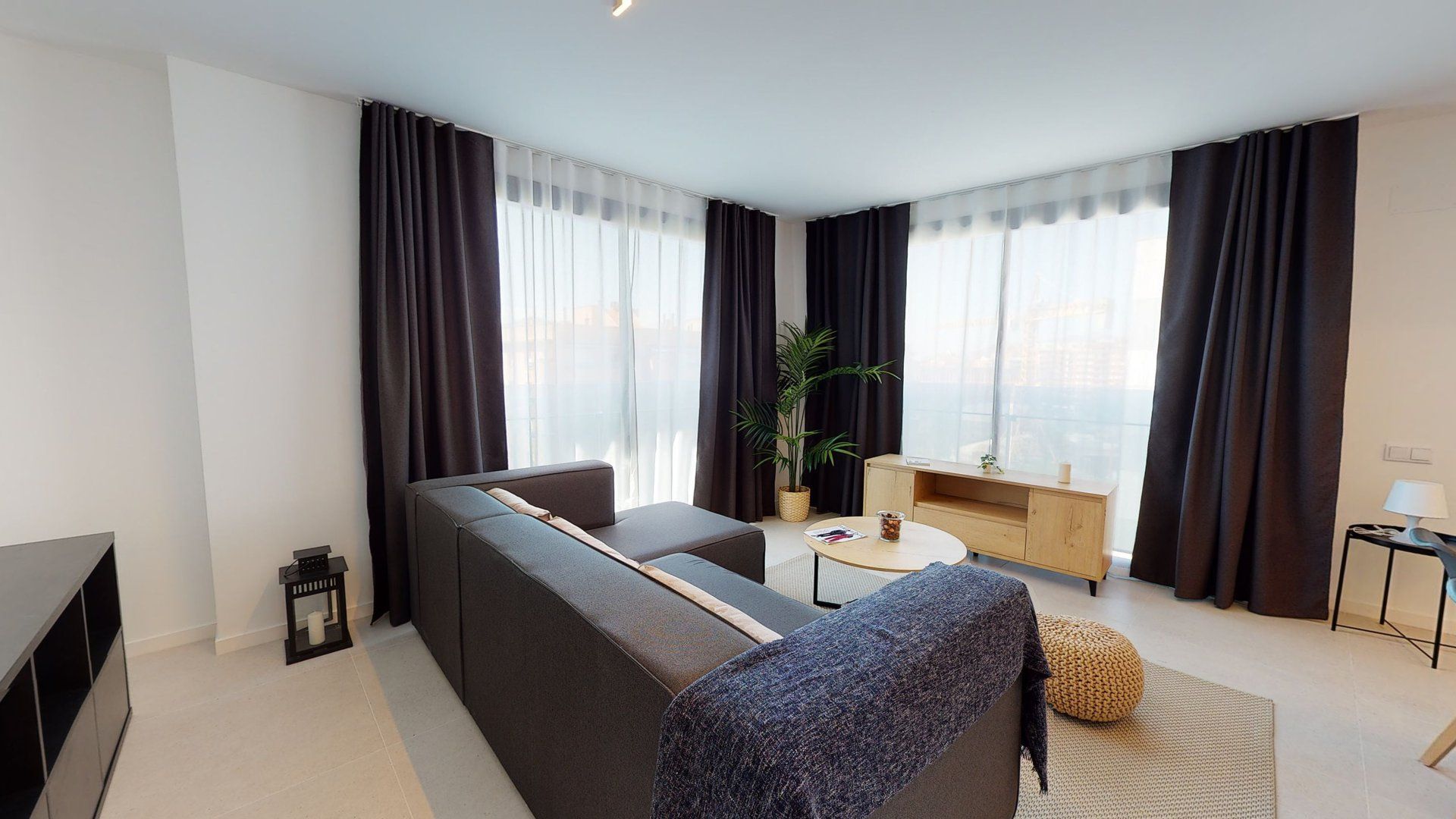 Living room of Flat to rent in  Barcelona Capital  with Parquet flooring, Oven and Washing machine