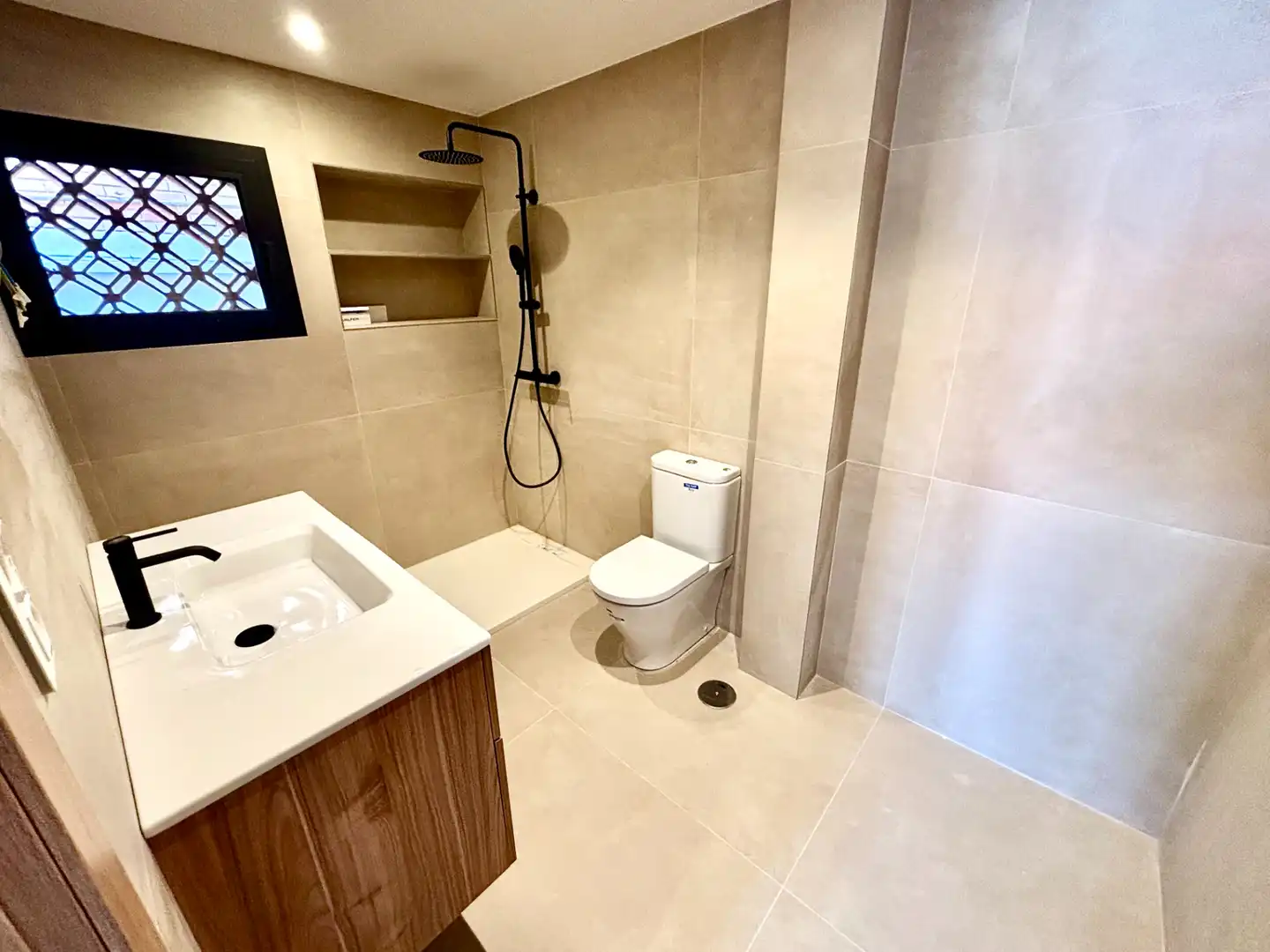 Bathroom of Houses for sale in Alicante / Alacant  with Heating, Private garden and Terrace