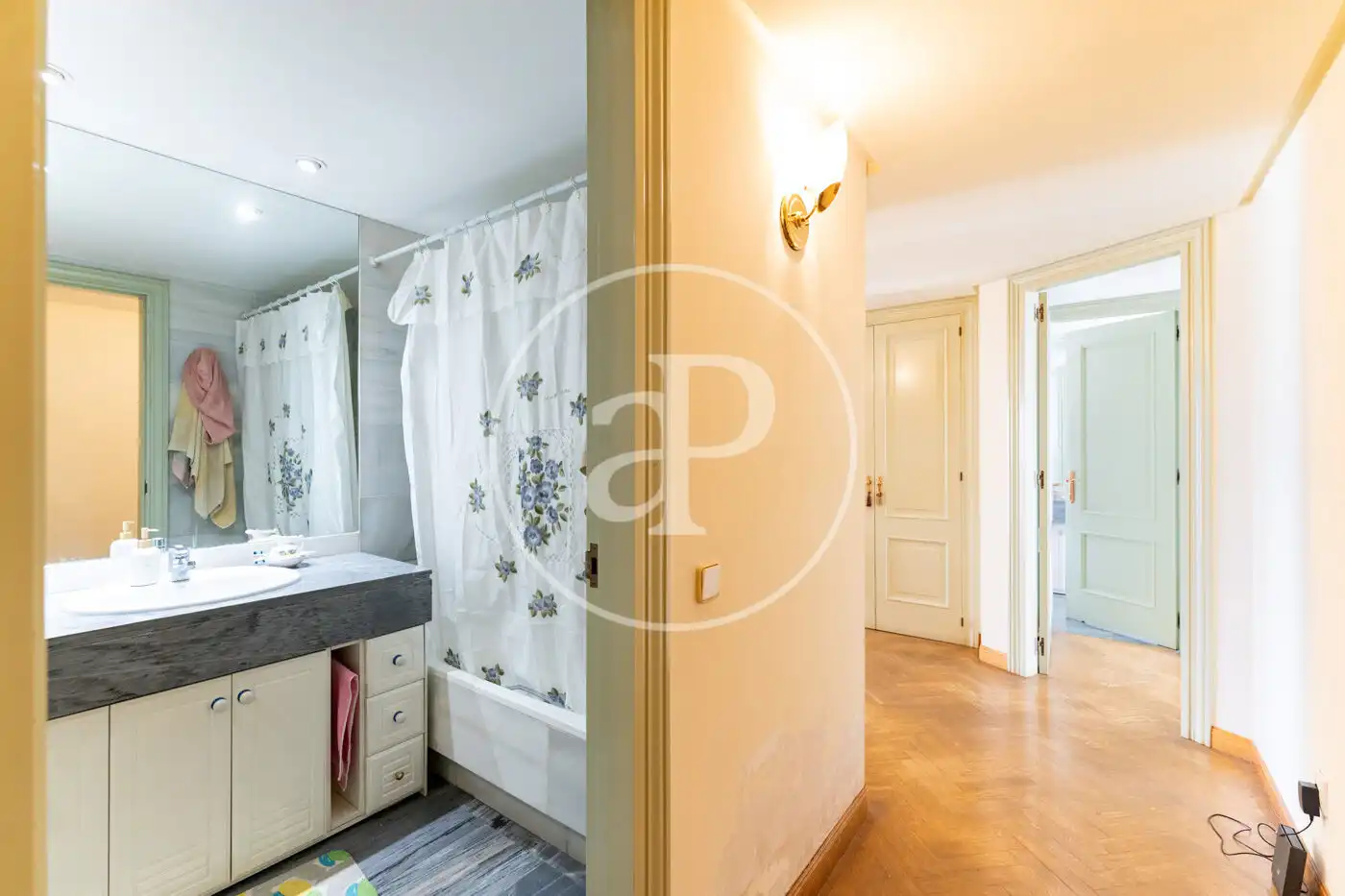 Flat for sale in  Palma de Mallorca  with Air Conditioner, Heating and Private garden