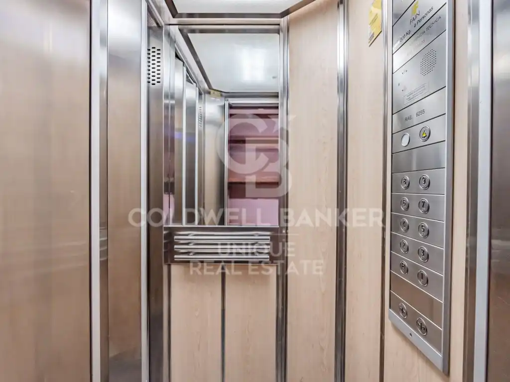 Parking de Piso en venta en Madrid con Terraza