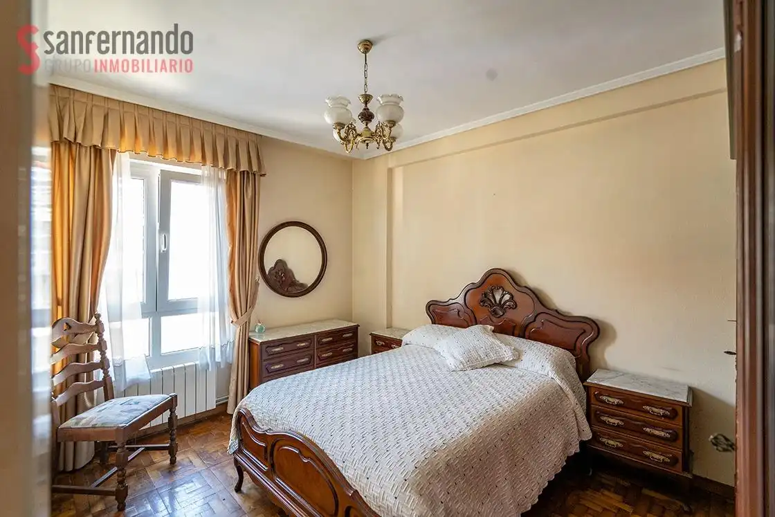 Piso con ascensor en venta en Calle Calle Agustín Riancho, imagen 8