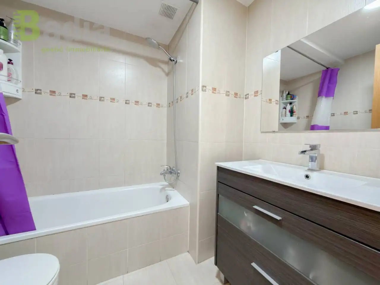 Bathroom of Flat for sale in Alcarràs  with Air Conditioner, Heating and Storage room