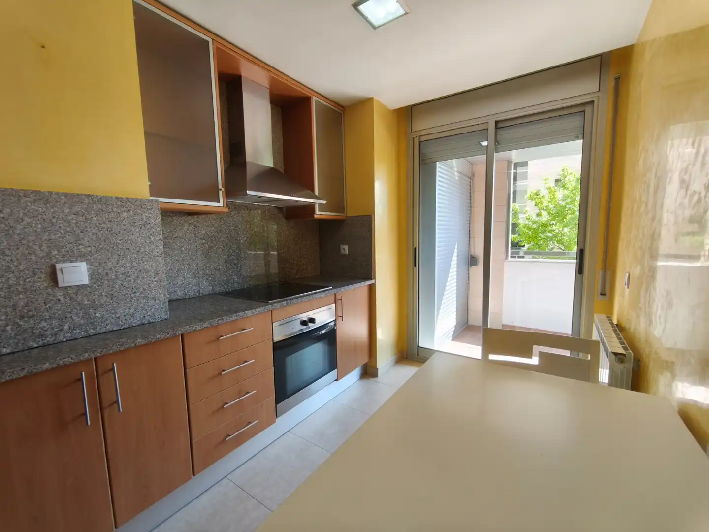 Kitchen of Flat for sale in Salt  with Heating, Private garden and Parquet flooring